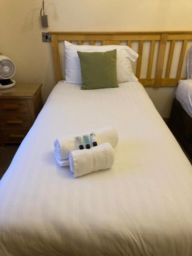 Pepper Street Rooms Whitchurch  Dış mekan fotoğraf